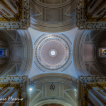 Vista de la cúpula de la Real Basílica Colegiata de San Isidro en Madrid.
